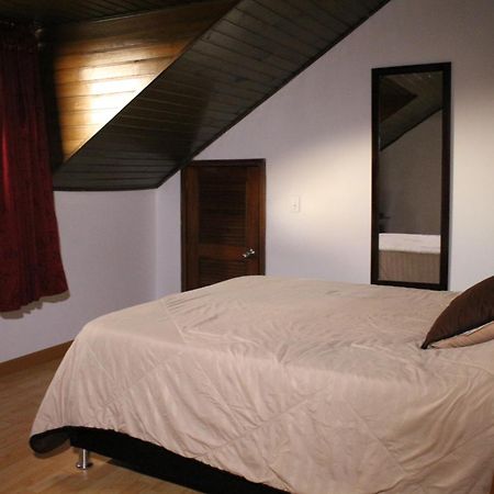 Hospedaje Sary House Bogotá Kültér fotó